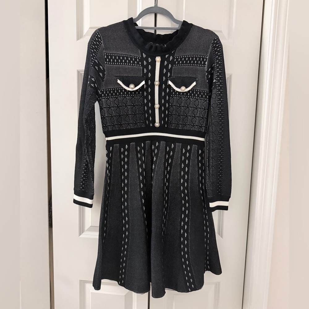 Dalia MacPhee Black & Ivory Knit Fit & Flare Dress Size L